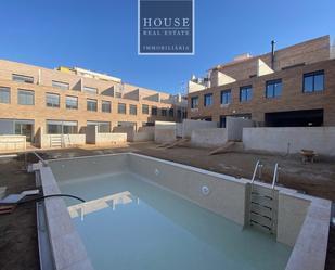 Swimming pool of Single-family semi-detached for sale in Sabadell  with Air Conditioner, Heating and Parquet flooring