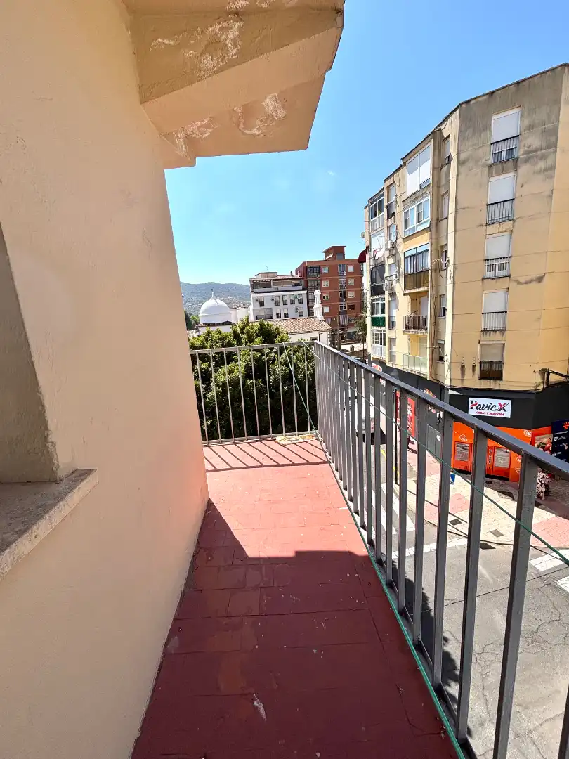 Vista exterior de Pis de lloguer en Plasencia amb Moblat, Forn i Rentadora