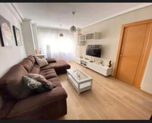 Living room of Flat for sale in Valladolid Capital  with Heating, Furnished and Balcony