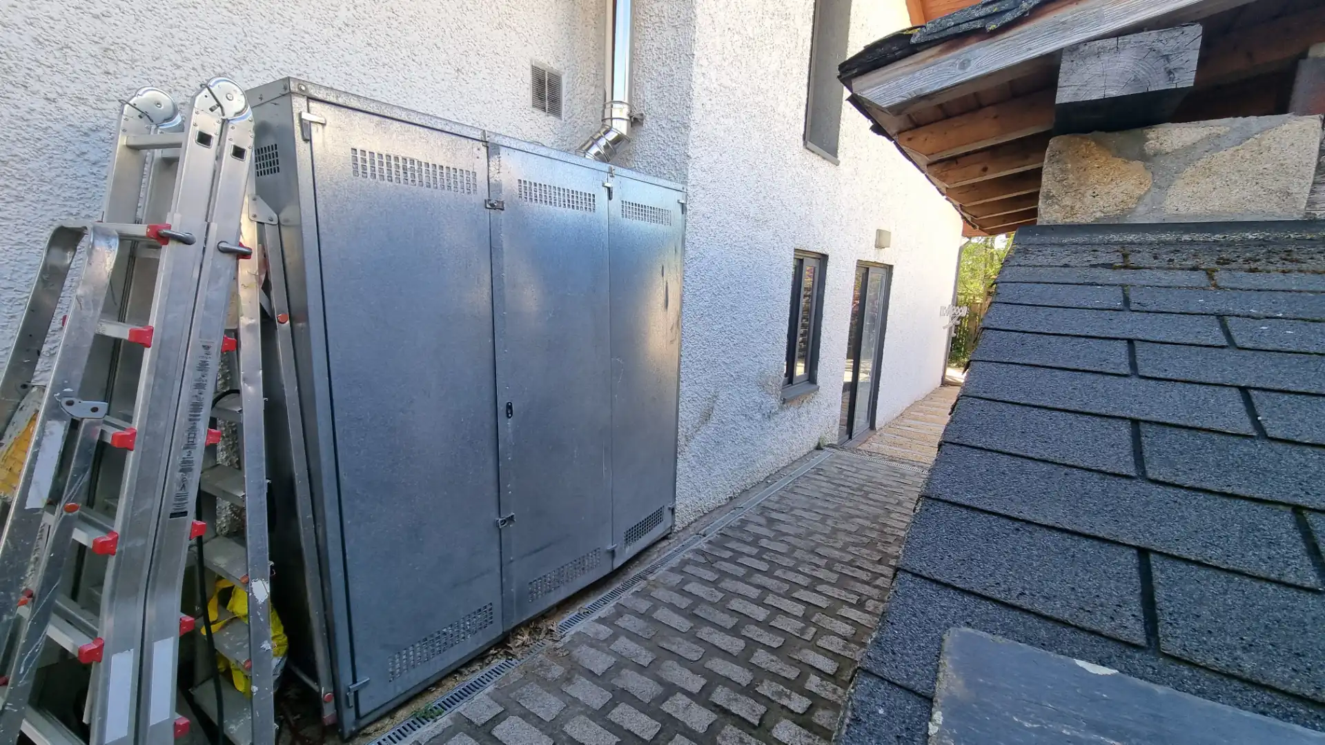 Parking of Houses for sale in Moralzarzal  with Heating, Private garden and Storage room