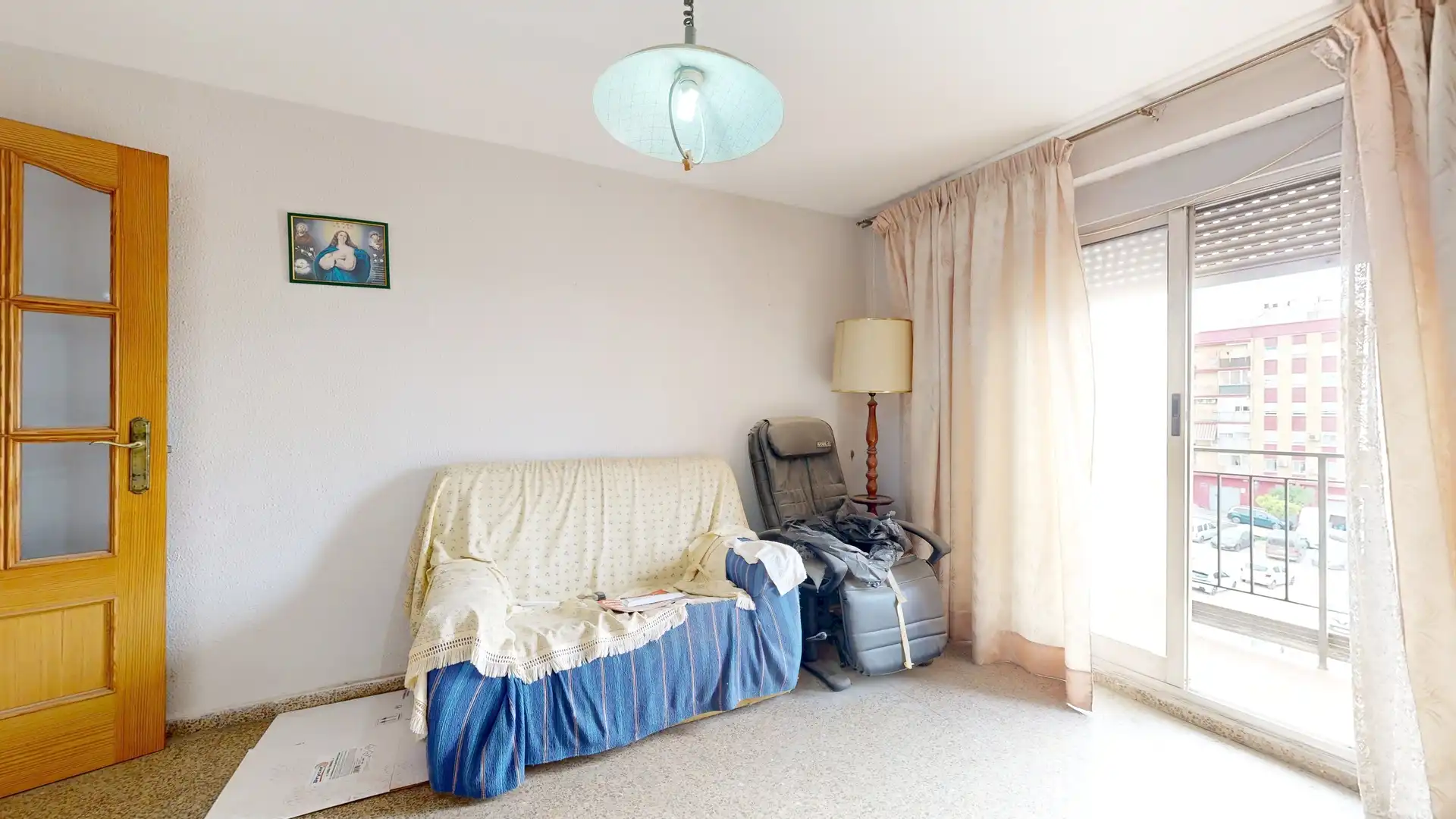 Habitación de Piso en venta en Paterna con Balcón