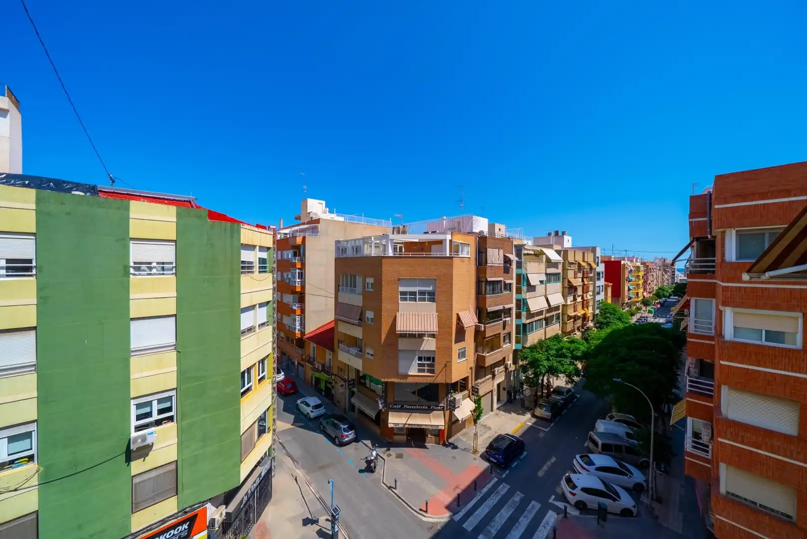 Vista exterior de Apartament de lloguer en Alicante / Alacant amb Moblat i Balcó
