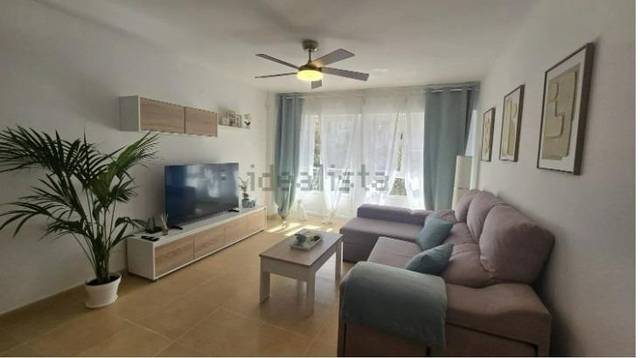 Piso en Alquiler en Altozano - Conde Lumiares