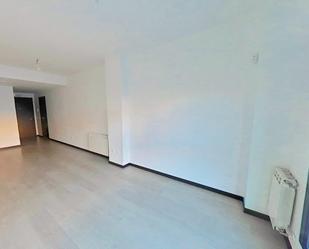 Flat for sale in  Madrid Capital  with Heating, Private garden and Storage room