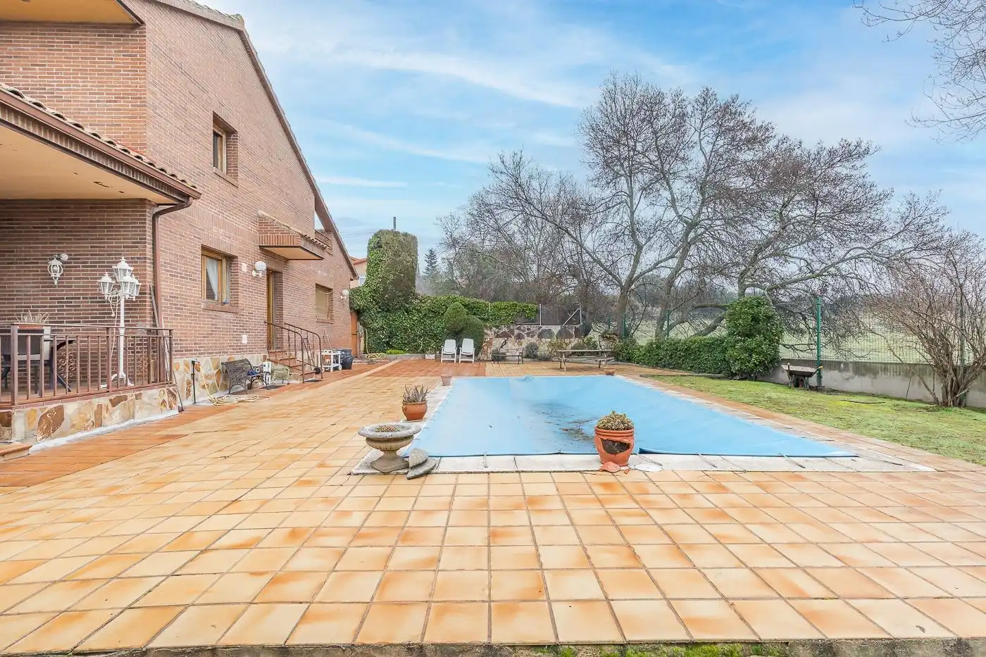 Piscina de Casa adosada en venta en Galapagar con Calefacción, Jardín privado y Terraza