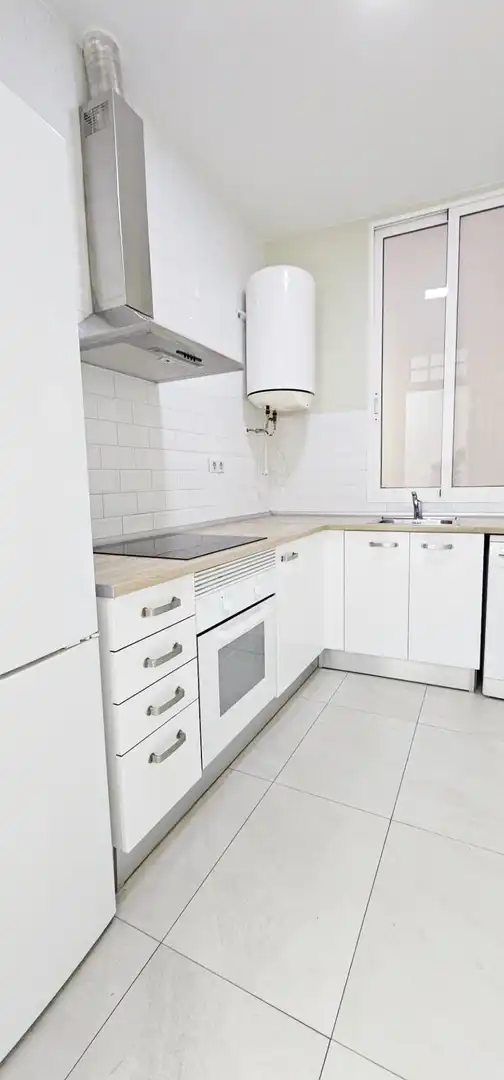 Appartamento con terrazza in affitto a Centro, imagen 14