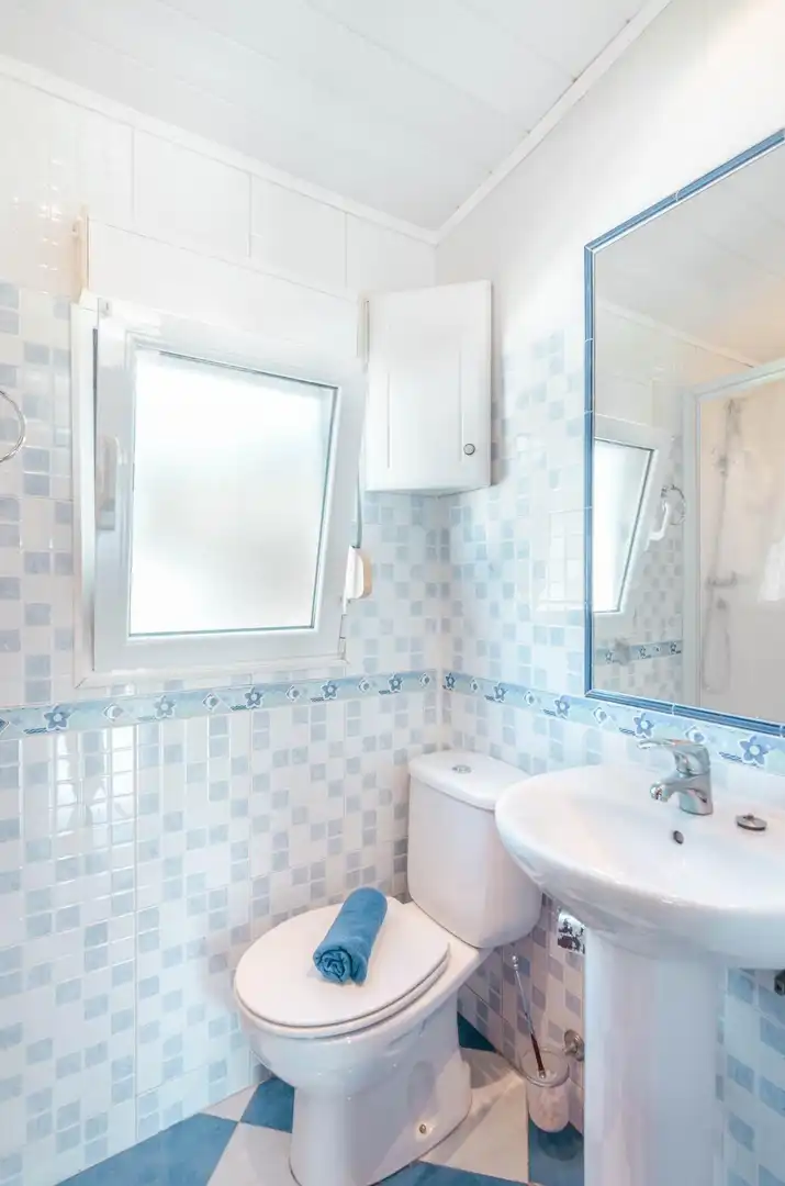 Bathroom of Houses for sale in Cudillero  with Private garden, Terrace and Furnished