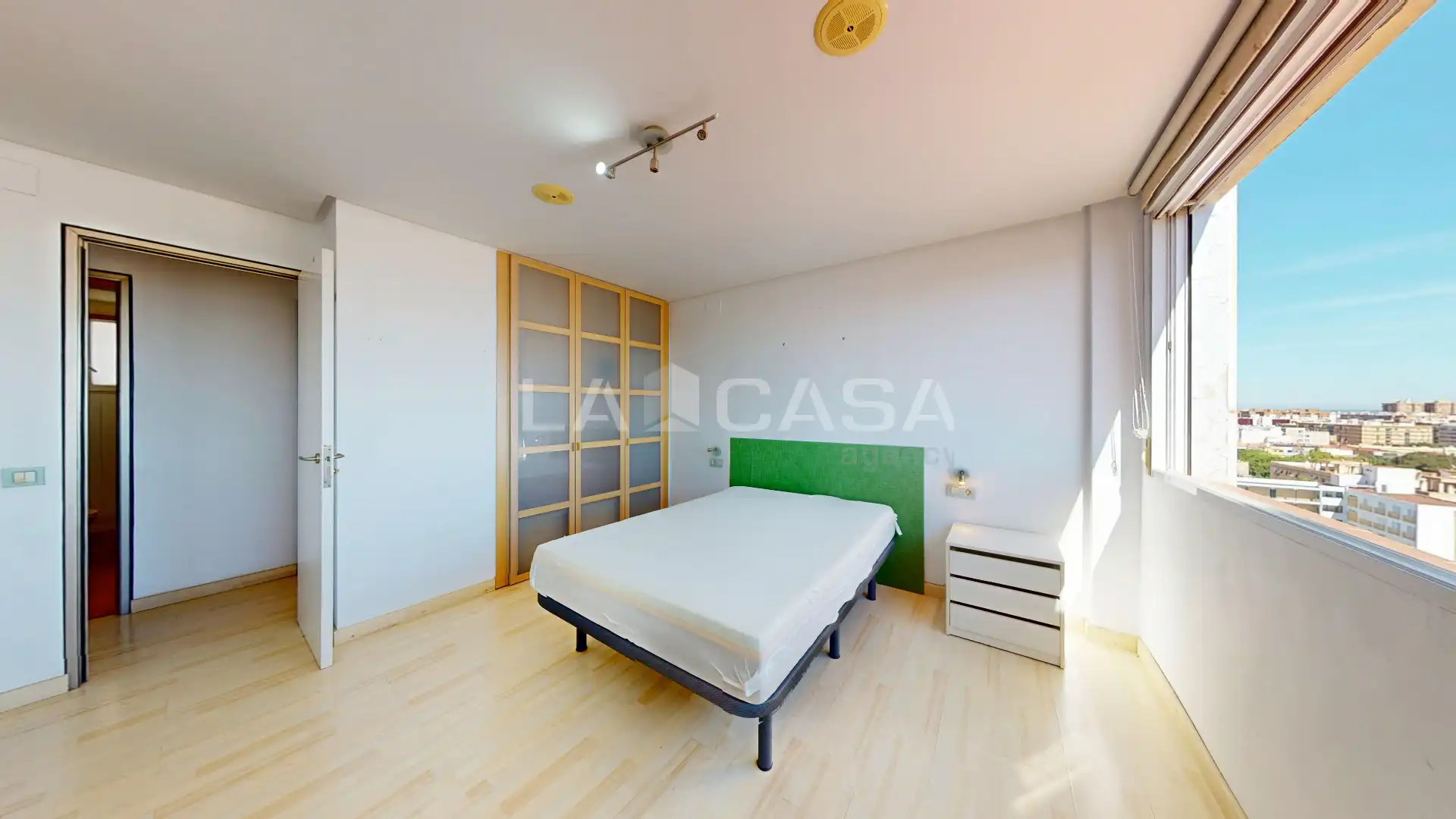 Piso con terraza en venta en Carrer del Pintor Maella, imagen 16