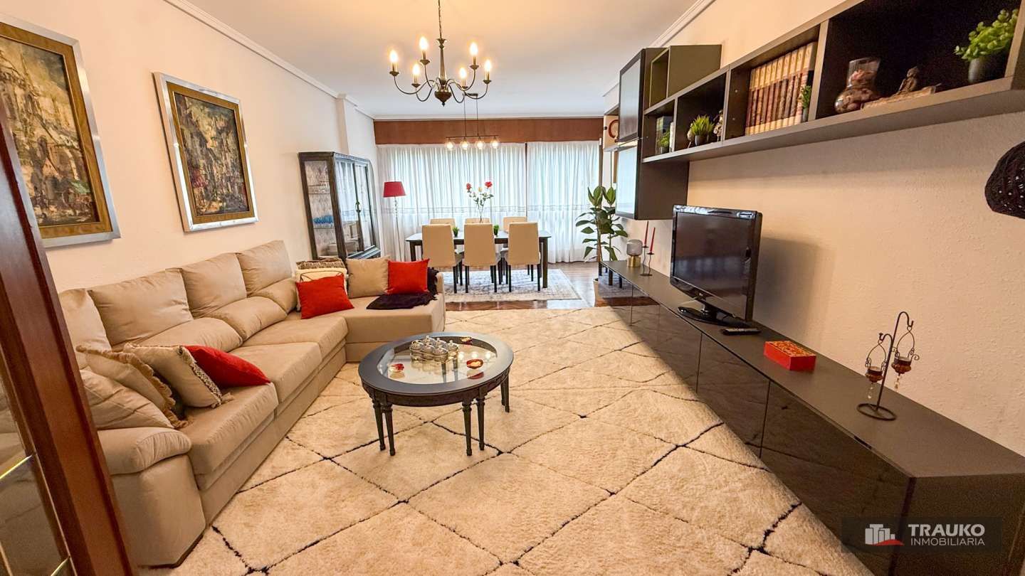 Living room of Flat to rent in Bilbao   with Heating, Terrace and Storage room