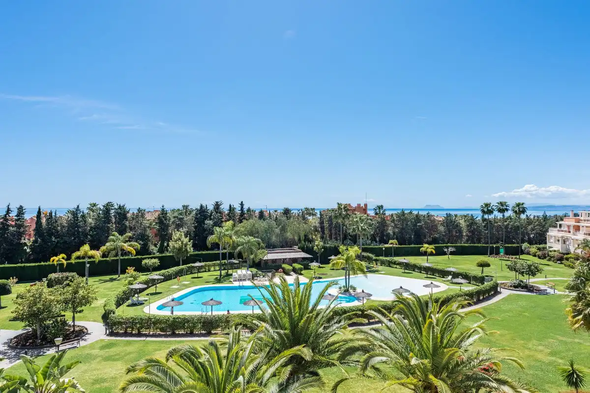 Jardí de Àtic en venda en Estepona amb Aire condicionat, Terrassa i Moblat