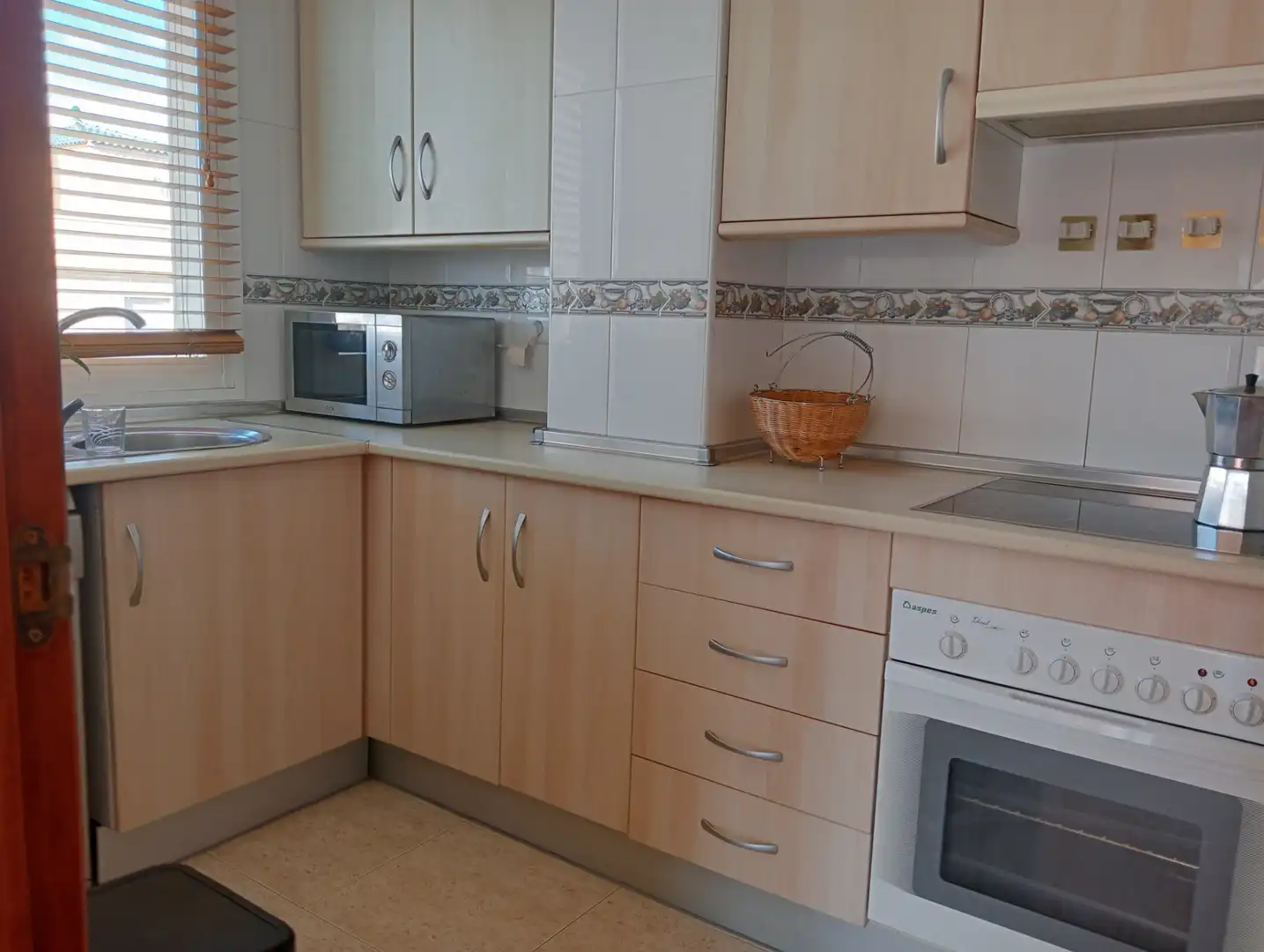 Cocina de Ático de alquiler en Torrox con Aire acondicionado, Terraza y Trastero