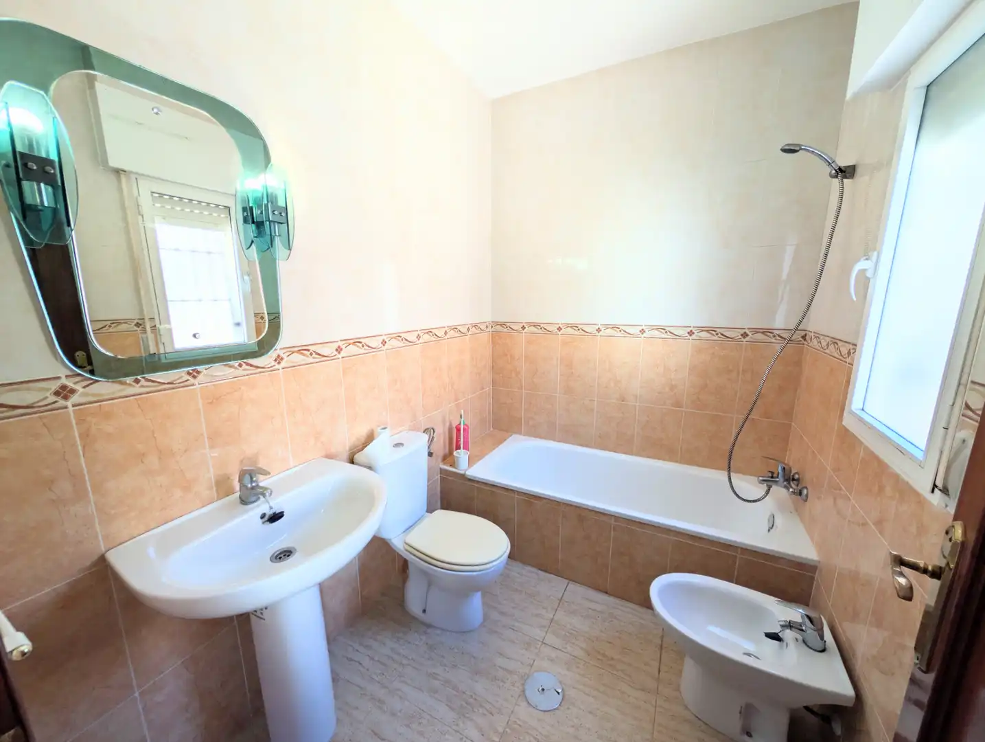 Baño de Casa adosada en venta en Cartagena con Jardín privado, Terraza y Amueblado