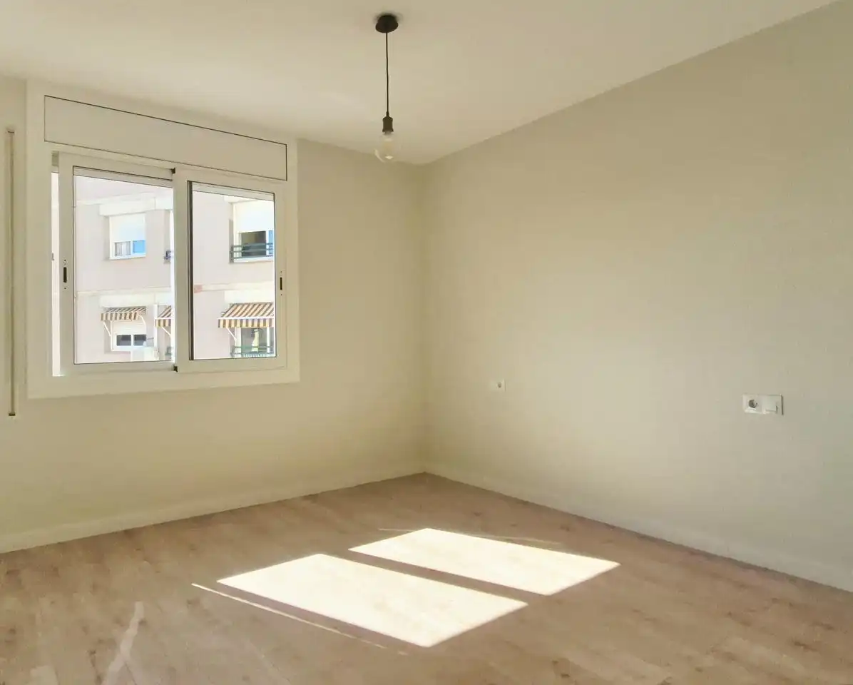 Habitación de Piso en venta en Terrassa con Parquet y Alarma