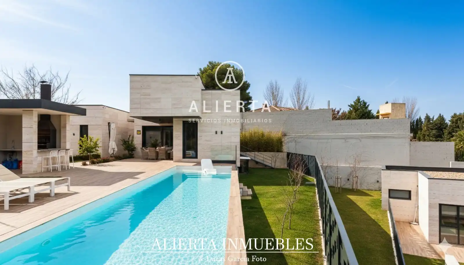Vista exterior de Casa o chalet en venta en Zaragoza con Aire acondicionado, Calefacción y Trastero