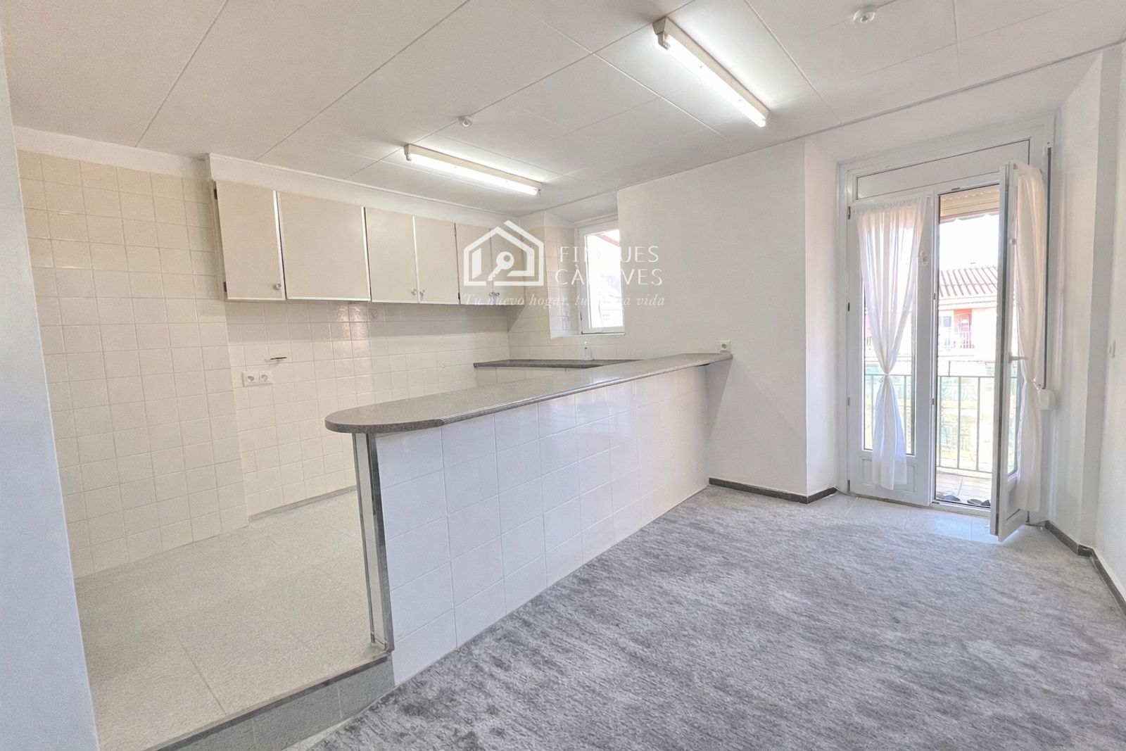 Cuina de Pis en venda en Banyoles amb Calefacció, Terrassa i Traster