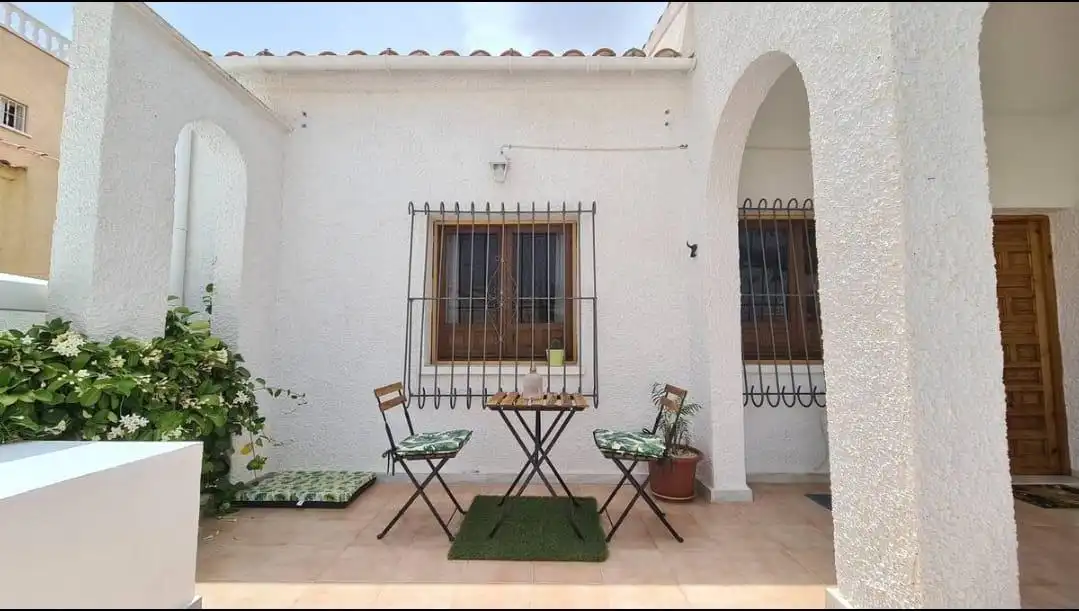 Villa con giardino in affitto a Calle Calle Elche
