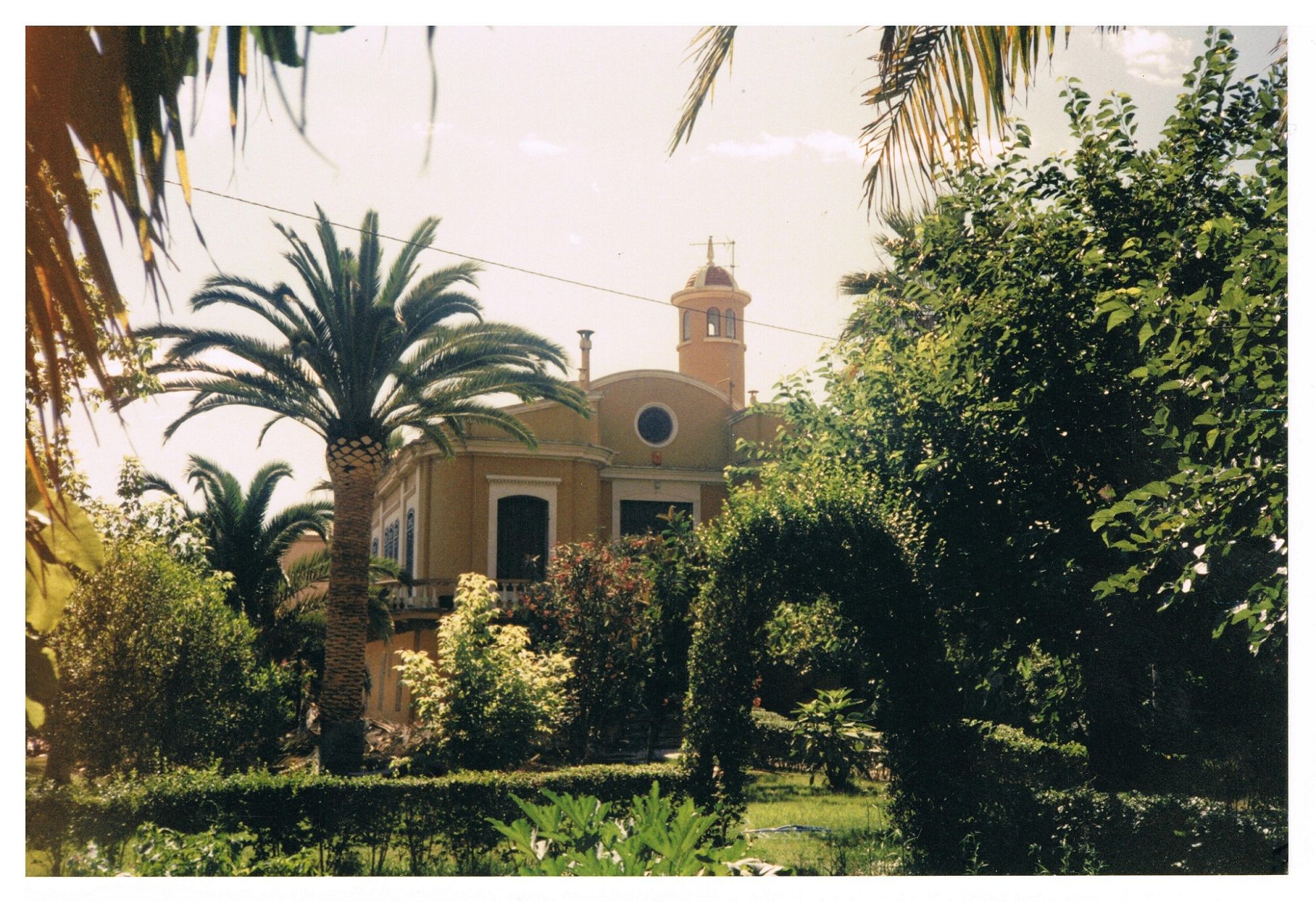 Vista exterior de Finca rústica en venda en  Valencia Capital amb Aire condicionat, Calefacció i Jardí privat
