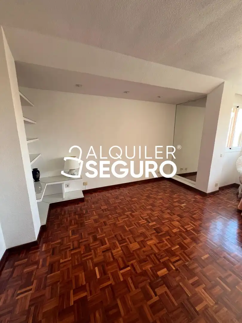 Flat for rent in Madrid  with Heating and Terrace