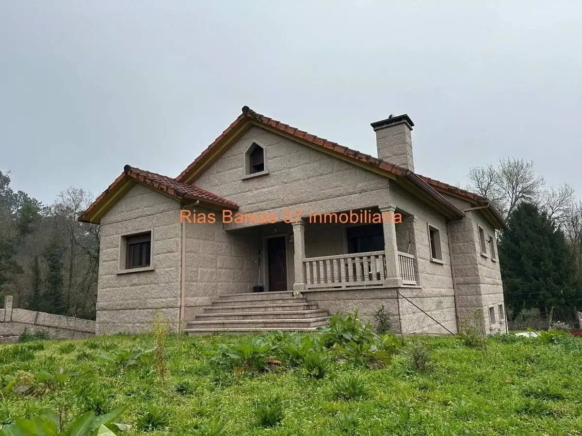 Casa o xalet en venda a Ponteareas