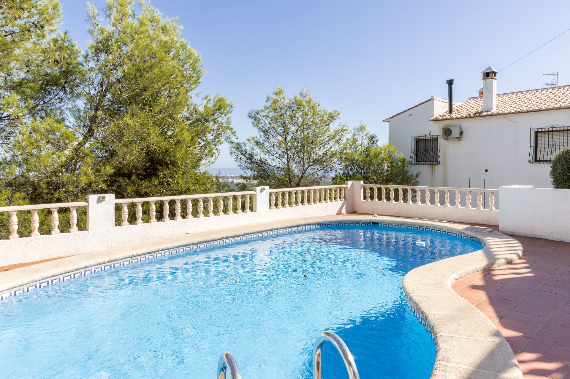 Swimming pool of House or chalet for sale in La Font d'en Carròs  with Air Conditioner, Terrace and Storage room
