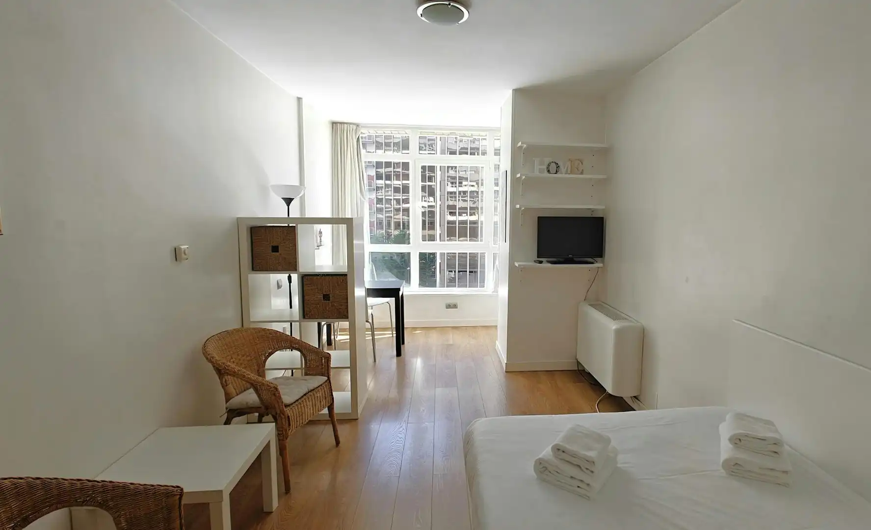 Schlafzimmer von Gebäude zur Miete in Madrid