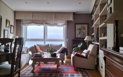 Living room of Flat for sale in A Coruña Capital   with Heating, Parquet flooring and Storage room