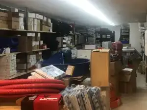 Geschaftsraum zum Verkauf in Alcorcón mit Klimaanlage und Alarm