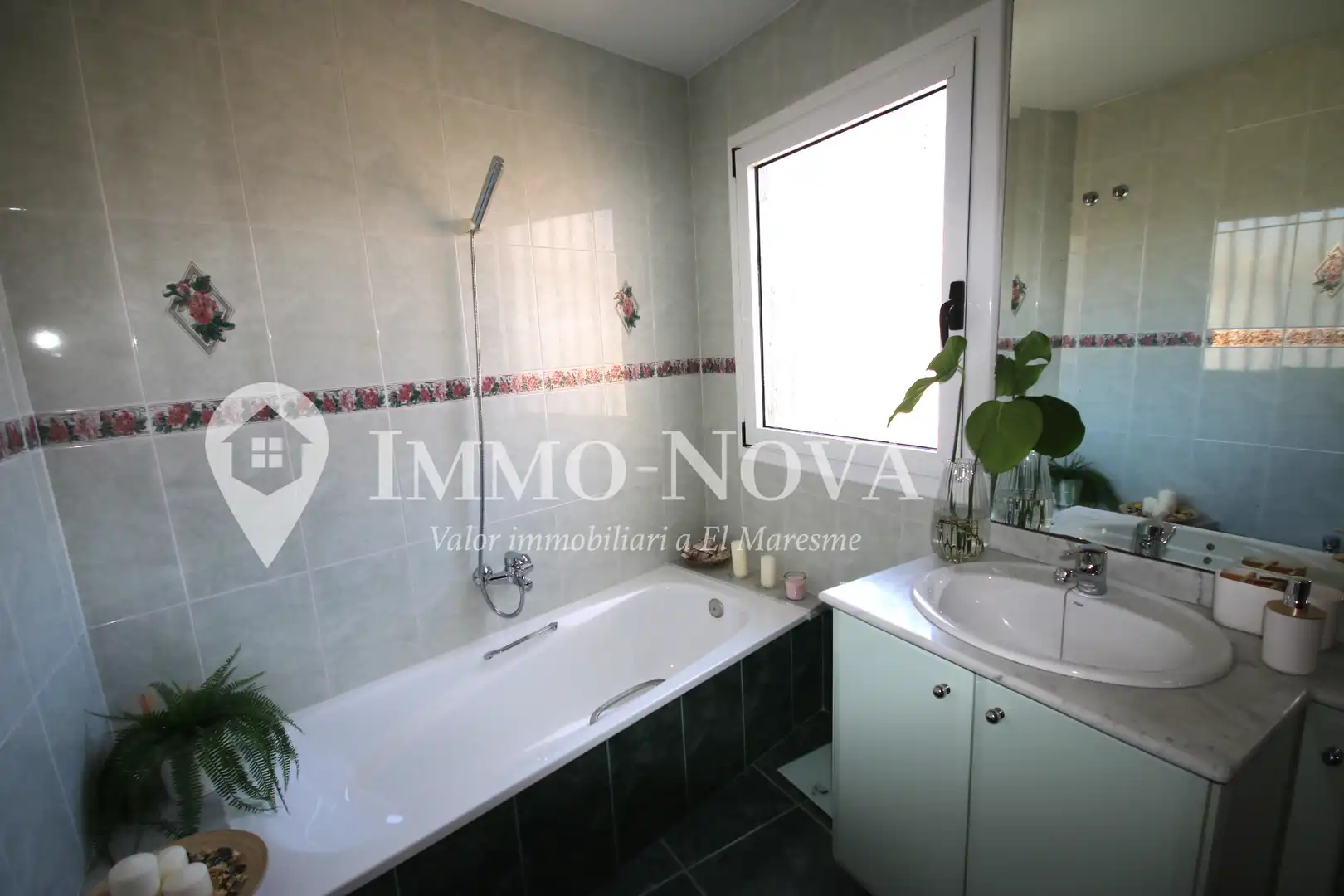 Habitación de Dúplex en venta en Mataró con Calefacción, Terraza y Amueblado