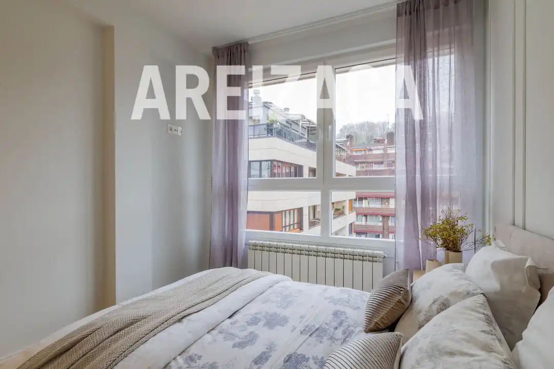 Piso en venta en Karlos I.a Hiribidea carlos, 30, Amara