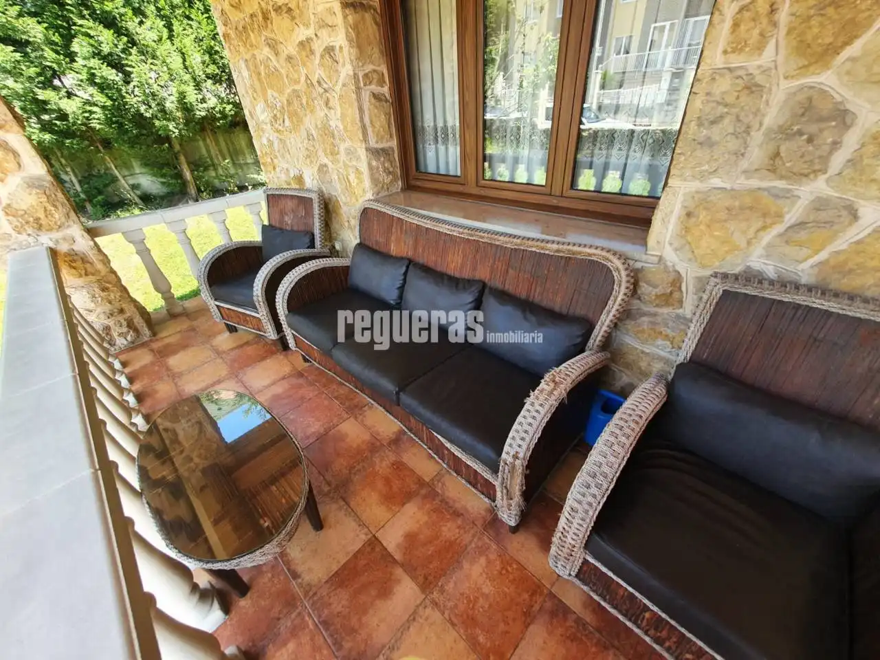 Terraza de Casa o chalet en venta en Avilés con Calefacción, Parquet y Terraza