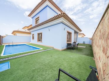 Casa con piscina in vendita a Los Peñascos - El Salero - Los Imbernones