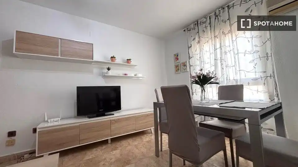 Living room of Flat for rent in Moncada  with Air Conditioner, Heating and Furnished
