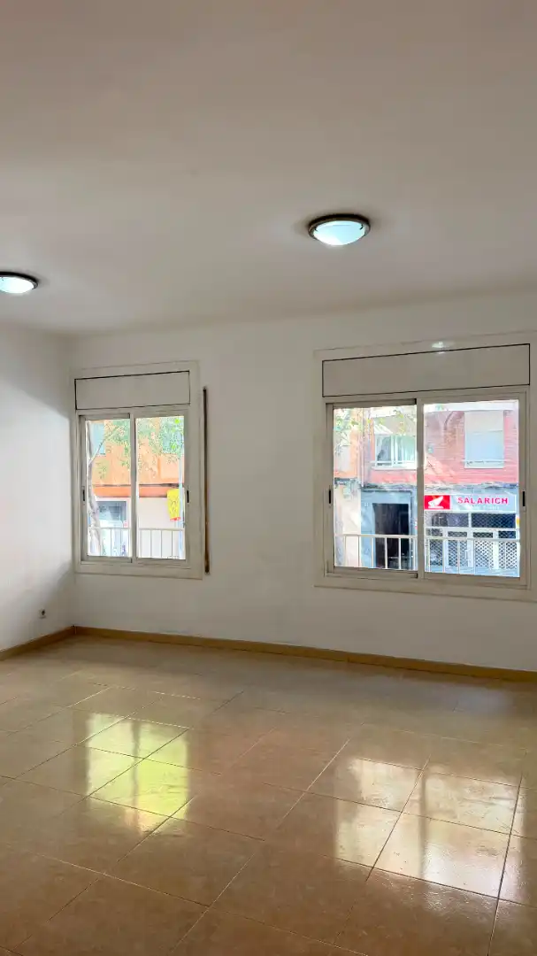 Piso con ascensor en venta en Carrer de la Indústria, imagen 8
