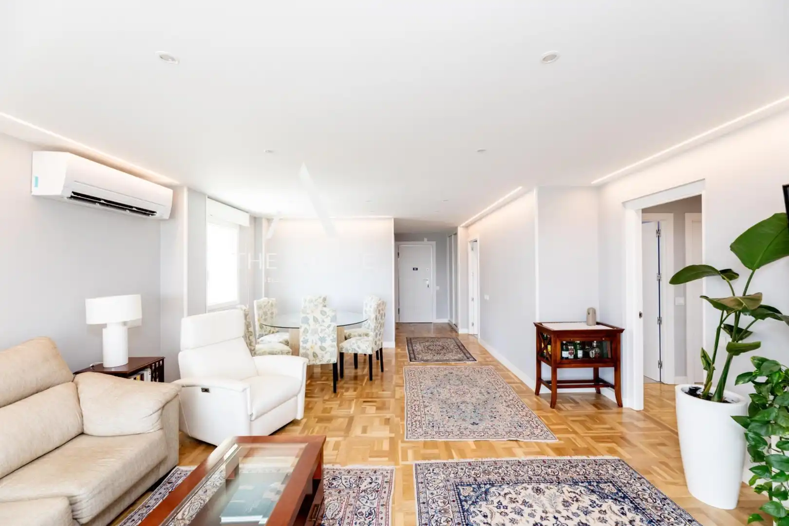 Sala de estar de Piso en venta en Madrid con Aire acondicionado, Calefacción y Jardín privado