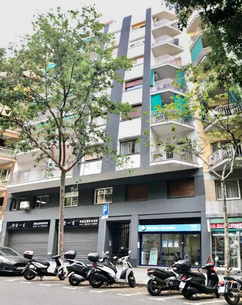Piso con terraza en venta en Calle de Nàpols, imagen 34