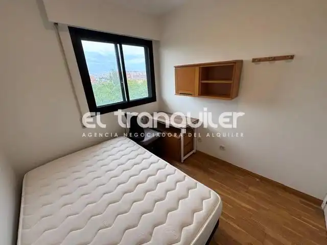 Bedroom of Flat for rent in Madrid  with Air Conditioner, Parquet flooring and Swimming Pool