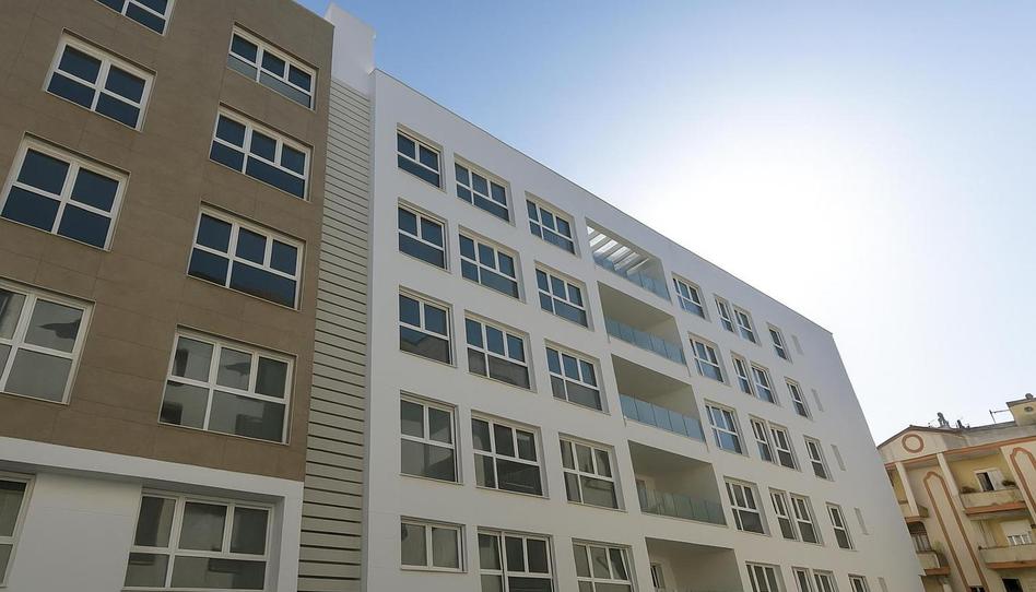 Foto 1 de Pis en venda a Puerto de Estepona, Málaga