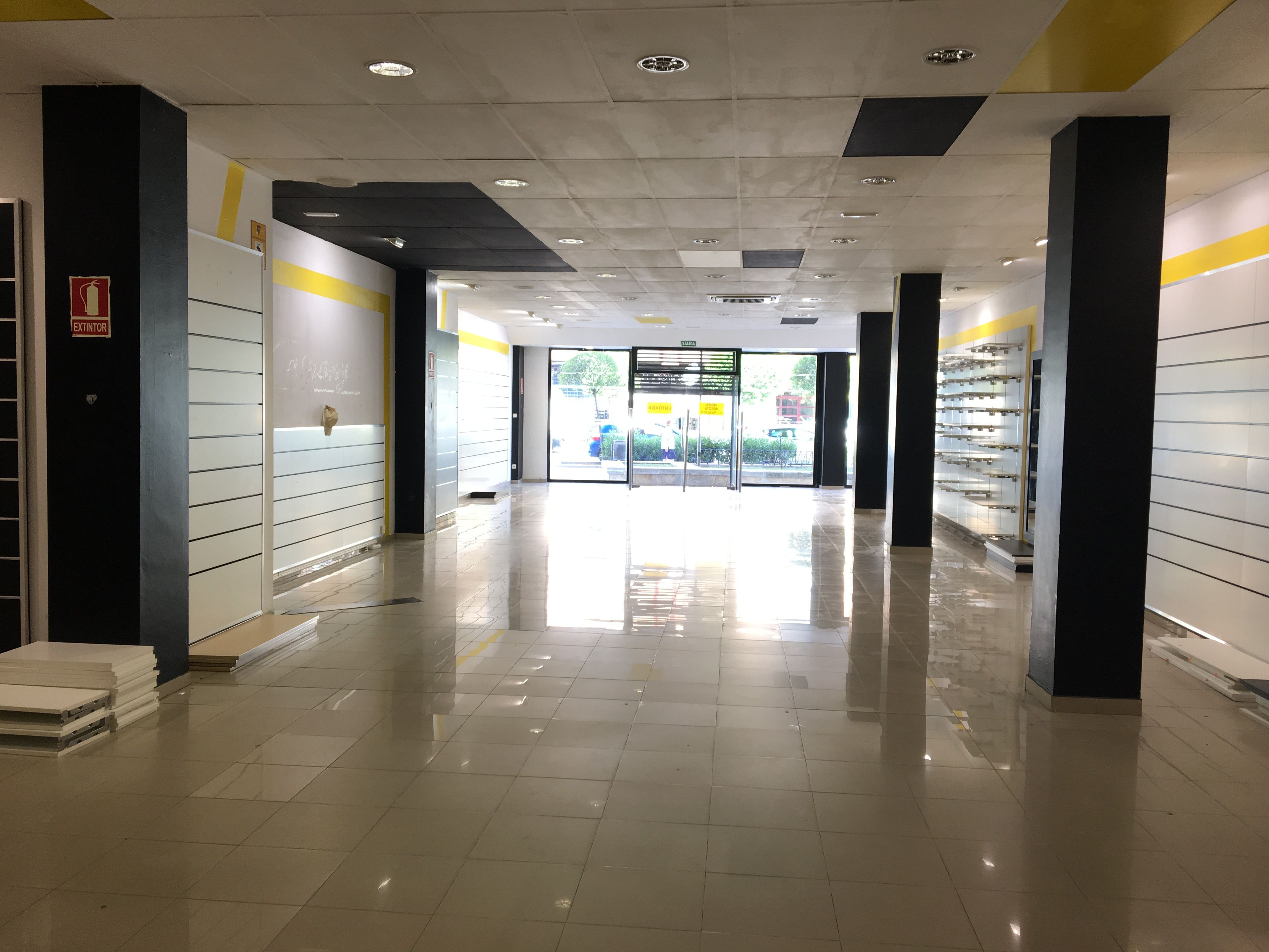 Local de alquiler en Avenida Maragatos, 13, Benavente