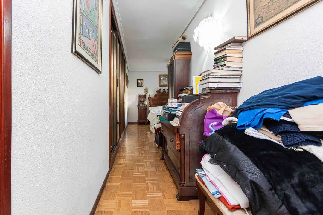 Flat for sale in Madrid  with Air Conditioner, Heating and Storage room