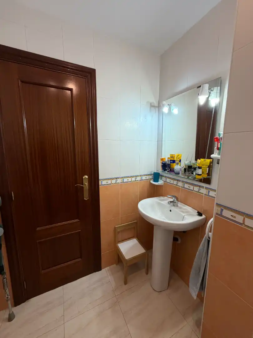 Bathroom of Attic for sale in Úbeda  with Air Conditioner, Heating and Terrace