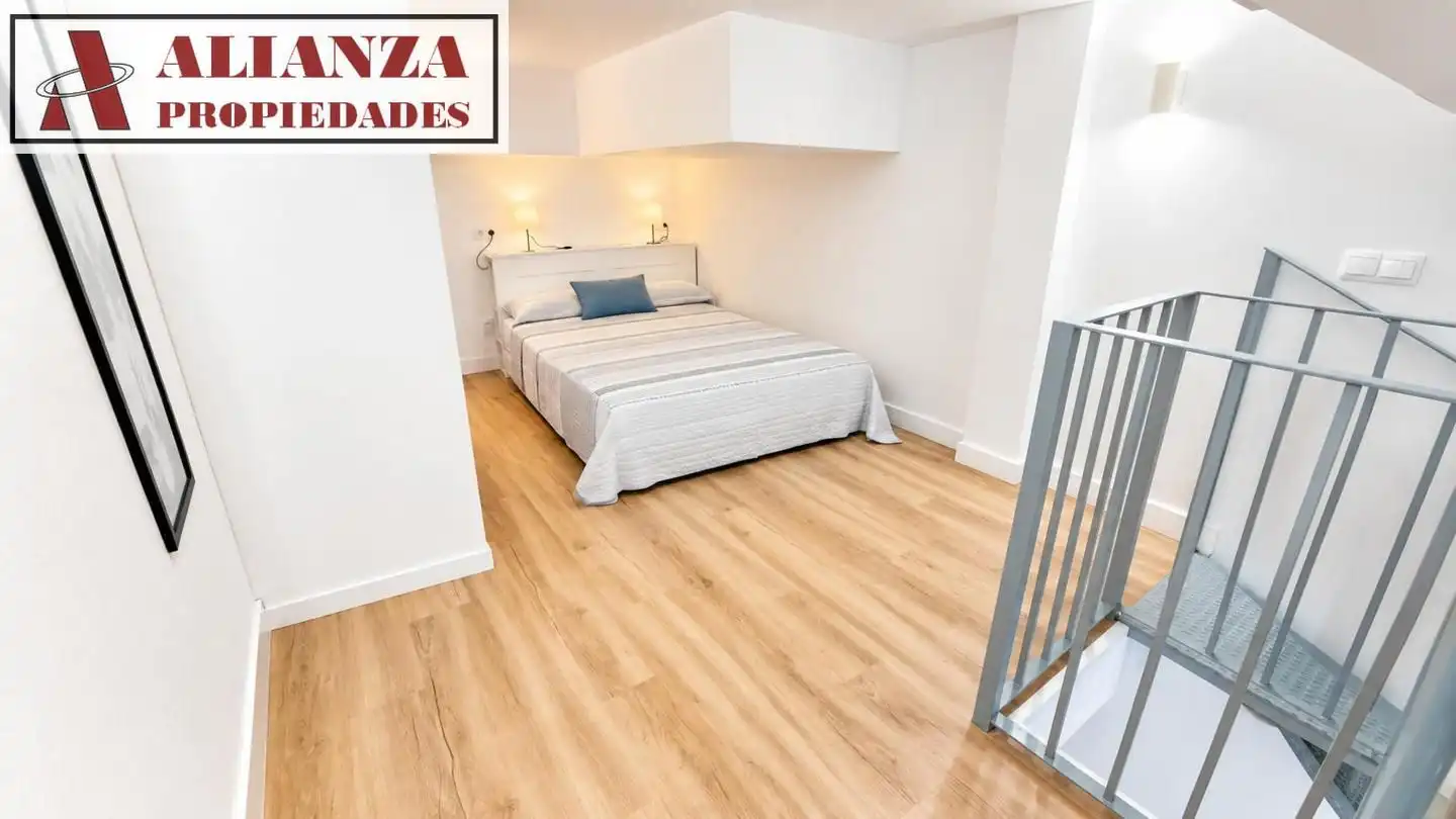 Bedroom of Study for rent in Málaga  with Air Conditioner