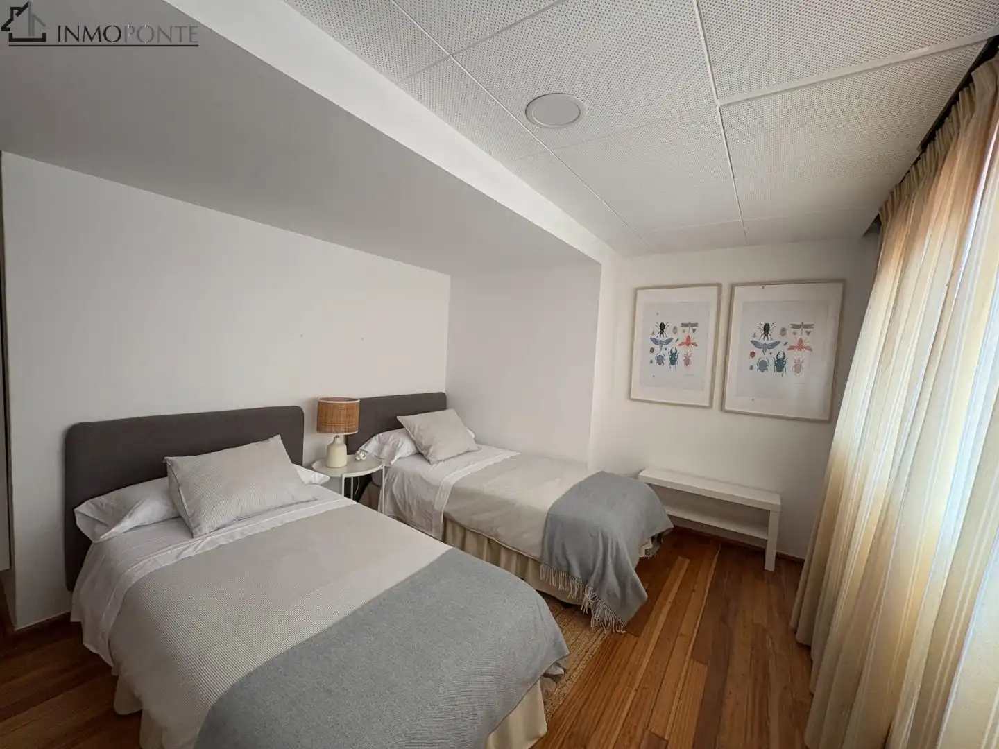 Bedroom of Flat for rent in Pontevedra Capital 