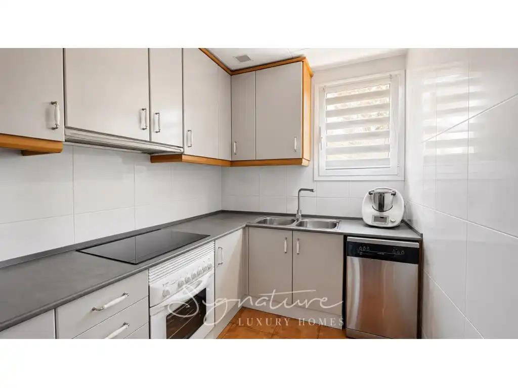 Kitchen of Houses for rent in Sant Cugat del Vallès  with Air Conditioner, Private garden and Terrace