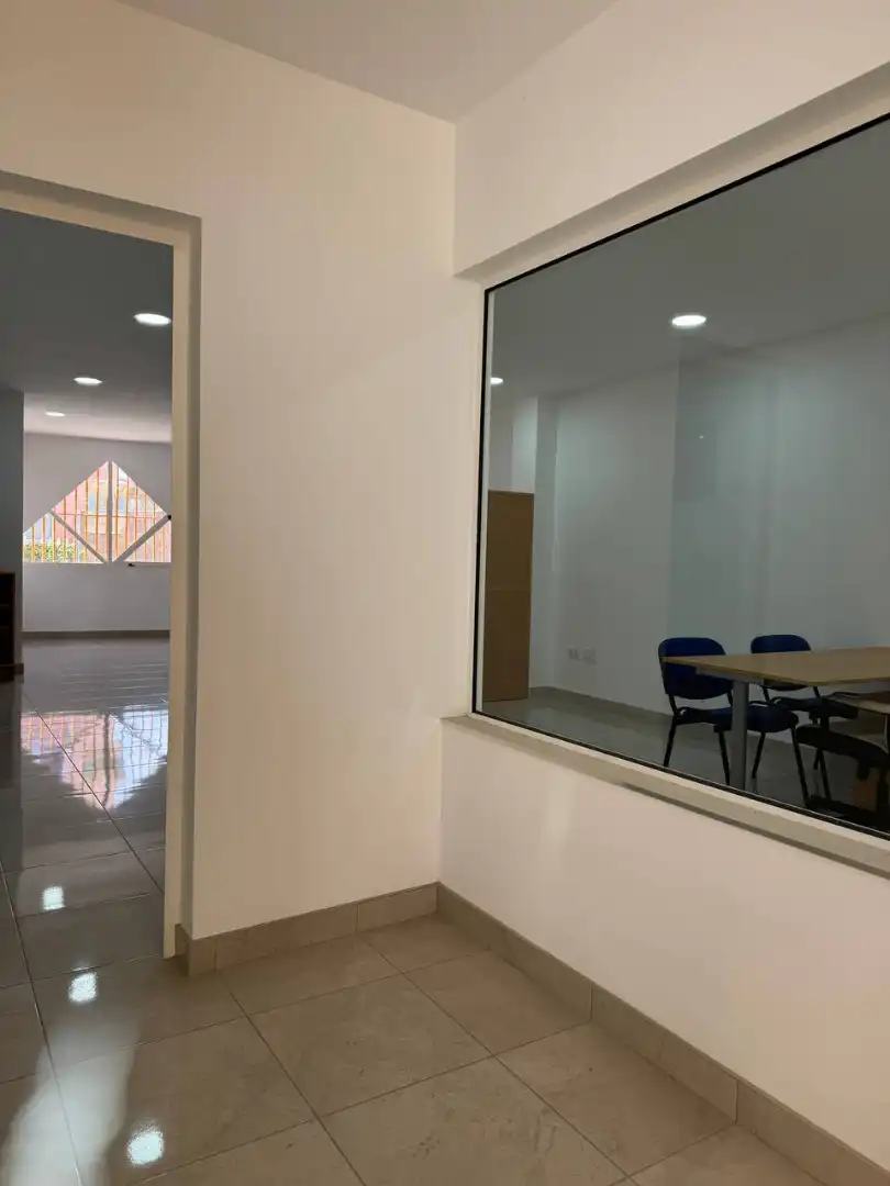 Gewerbefläche zum Verkauf in Calle Estanque de la Cruz 65, imagen 5