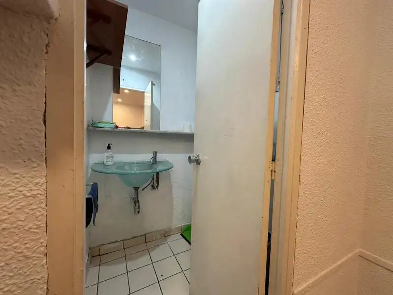 Baño de Local de alquiler en Madrid