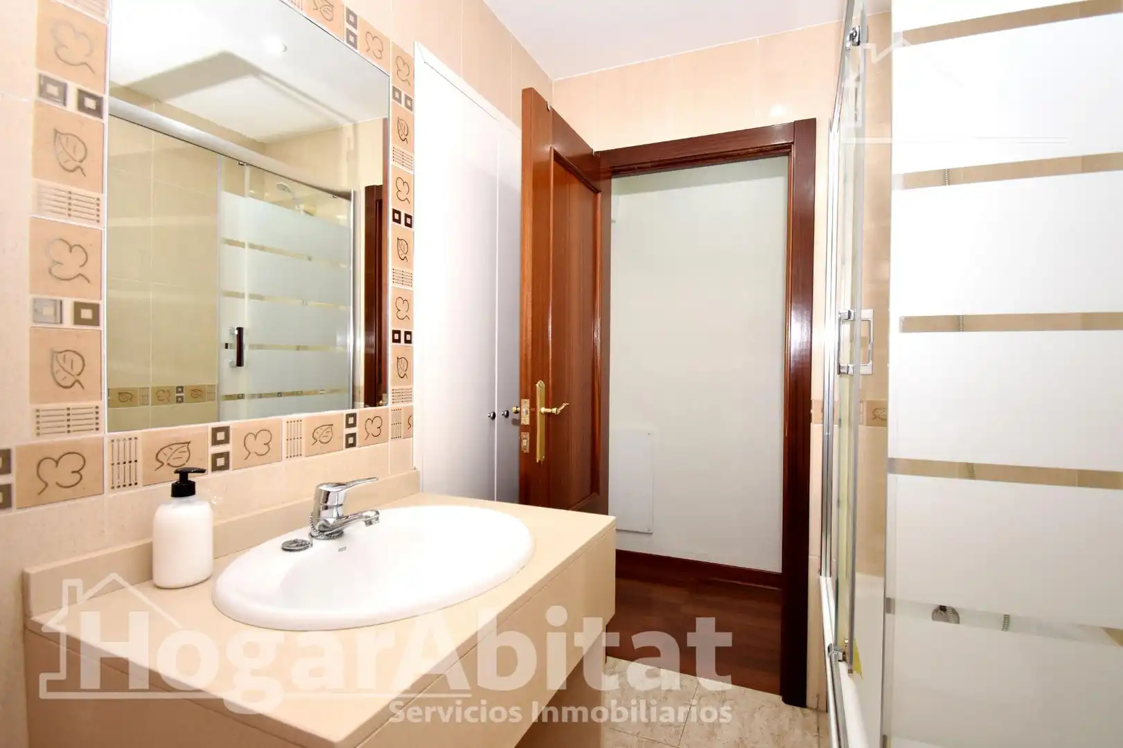 Bathroom of Flat for sale in Quart de Poblet  with Air Conditioner, Heating and Furnished