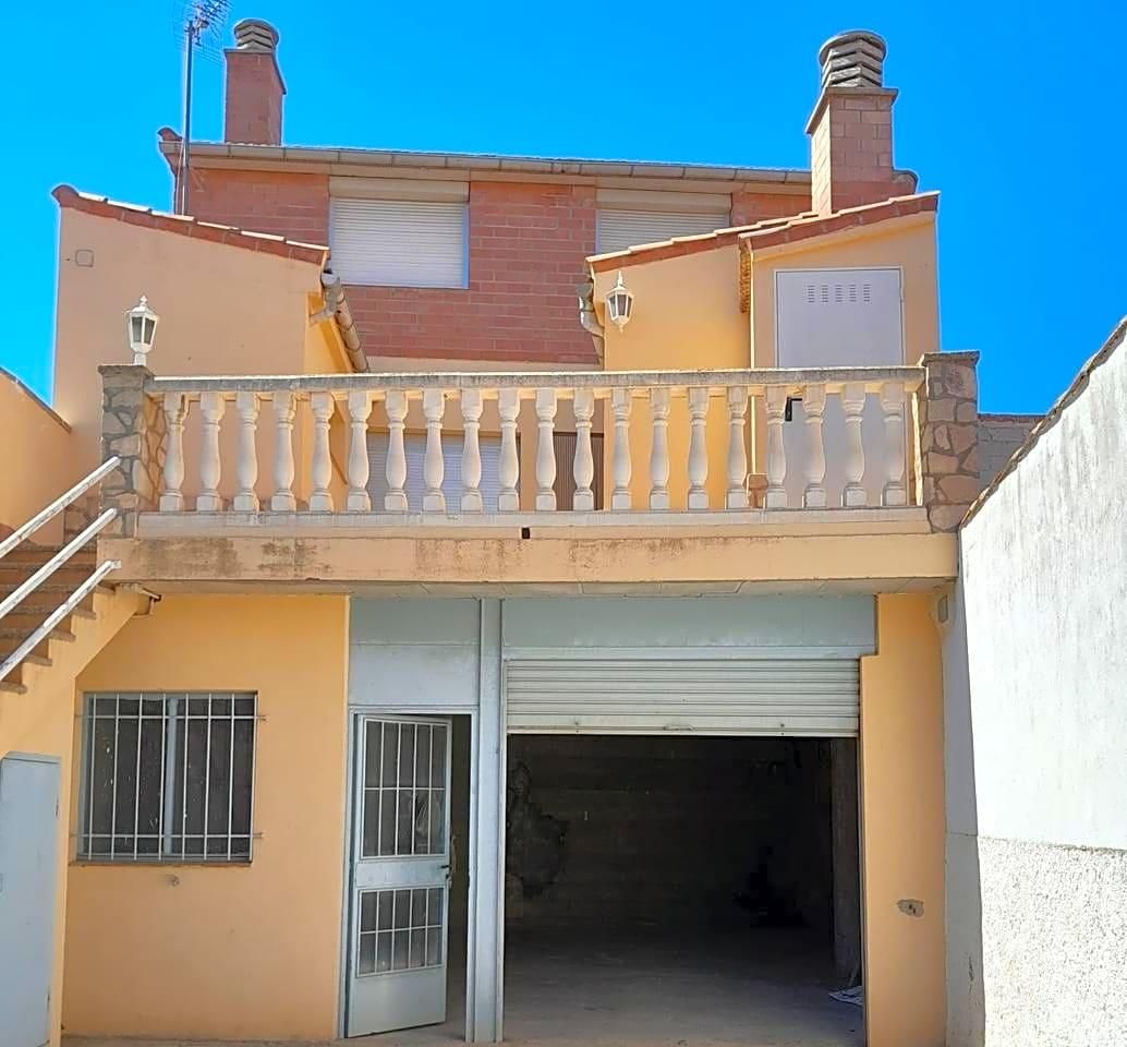 Exterior view of House or chalet for sale in Samper del Salz  with Heating, Terrace and Balcony