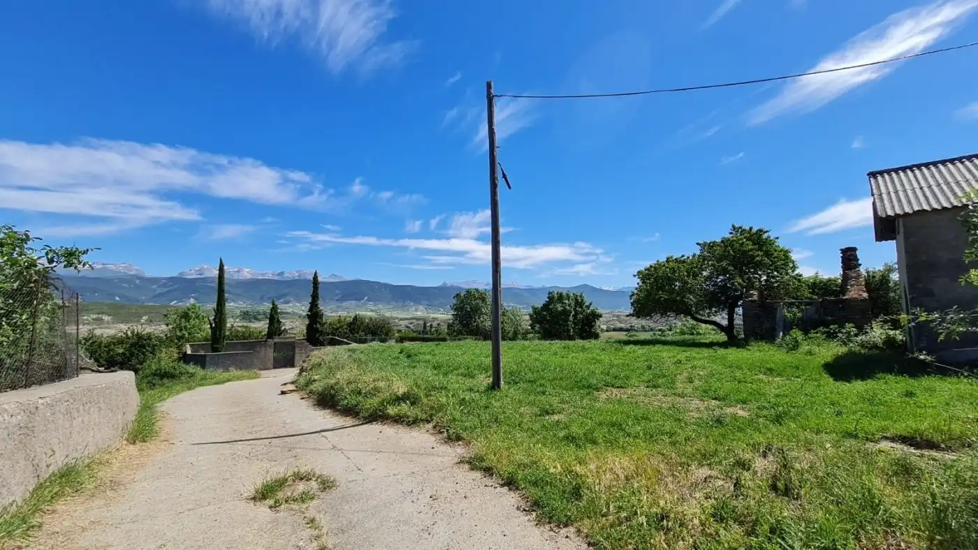 Country homes for sale in Jaca  with Private garden