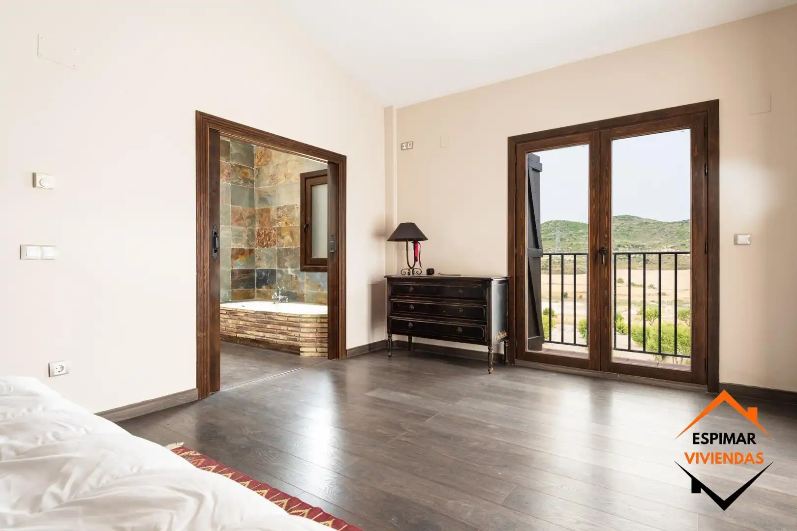 Habitación de Edificio en venta en Castejón de Valdejasa
