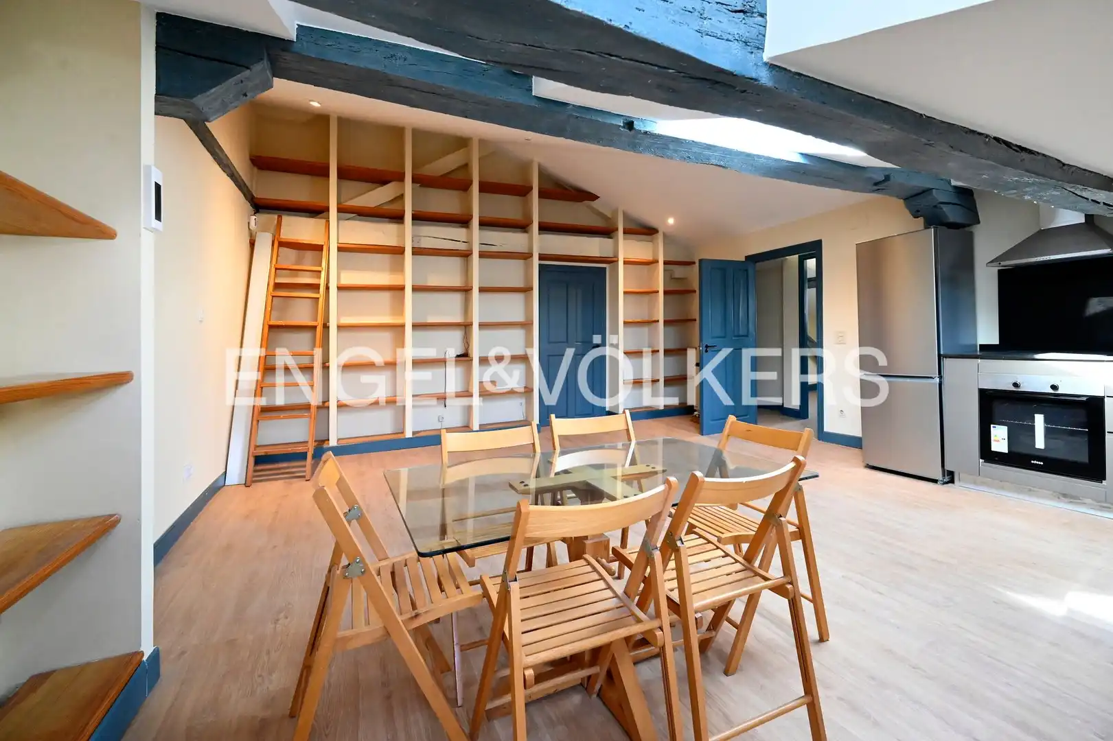 Esszimmer von Wohnung zur Miete in Santander mit Heizung